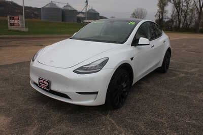 2020 Tesla Model Y, $19999. Photo 1