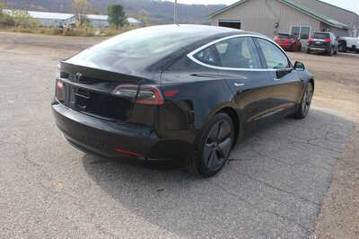 2018 Tesla Model 3, $18499. Photo 5