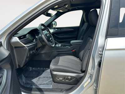 2025 Jeep Grand Cherokee L, $. Photo 9