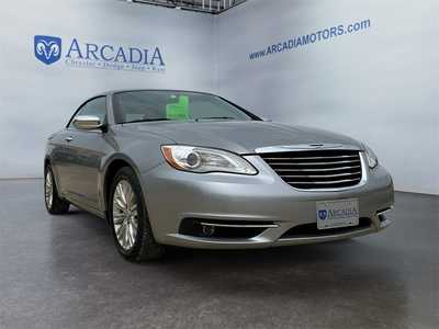 2013 Chrysler 200, $10900. Photo 7