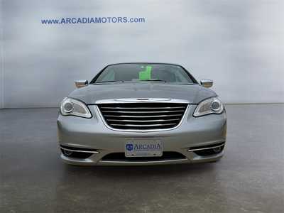 2013 Chrysler 200, $10900. Photo 8