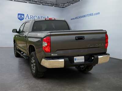 2014 Toyota Tundra Crew Cab, $25000. Photo 3