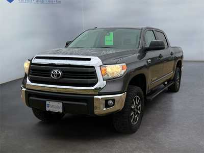 2014 Toyota Tundra Crew Cab, $25000. Photo 1