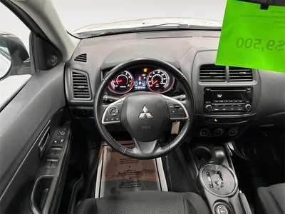 2015 Mitsubishi Outlander, $8889. Photo 12
