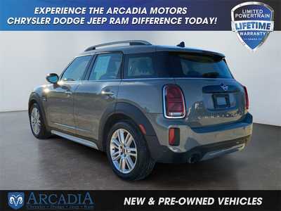 2022 MINI Cooper Countryman, $18628. Photo 3