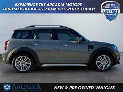 2022 MINI Cooper Countryman, $18628. Photo 6