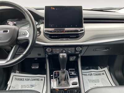 2022 Jeep Compass, $23675. Photo 11