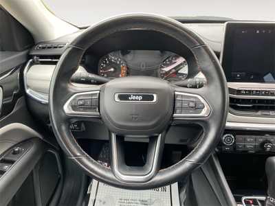 2022 Jeep Compass, $23675. Photo 12