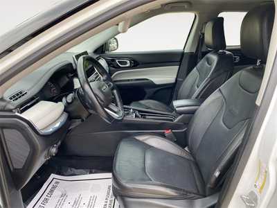 2022 Jeep Compass, $23675. Photo 9