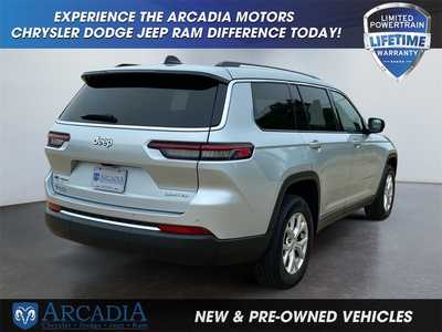 2023 Jeep Grand Cherokee L, $32900. Photo 5