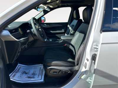 2025 Jeep Grand Cherokee, $. Photo 9