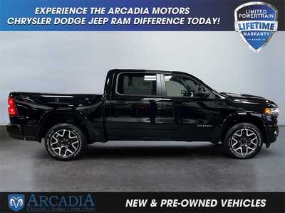 2025 RAM 1500 Crew Cab, $. Photo 6