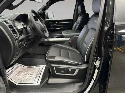2025 RAM 1500 Crew Cab, $. Photo 9