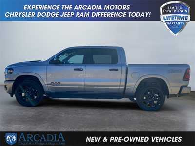 2025 RAM 1500 Crew Cab, $. Photo 2