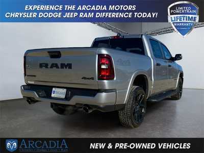 2025 RAM 1500 Crew Cab, $. Photo 5