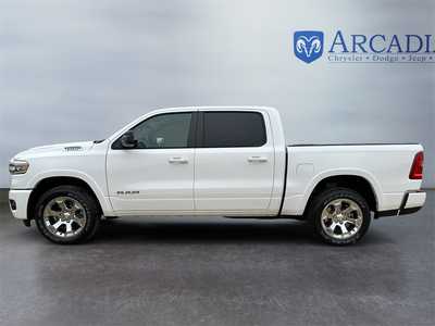 2025 RAM 1500 Crew Cab, $. Photo 2