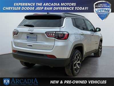 2025 Jeep Compass, $. Photo 5