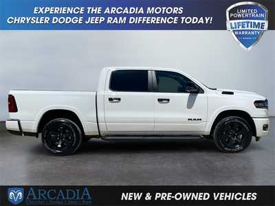 2025 RAM 1500 Crew Cab, $. Photo 6