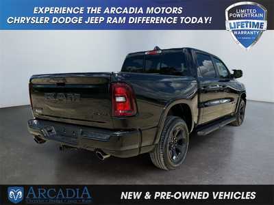 2025 RAM 1500 Crew Cab, $. Photo 5