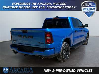 2025 RAM 1500 Crew Cab, $. Photo 5