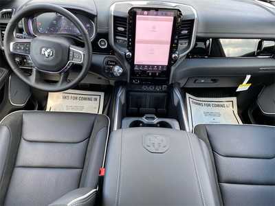 2025 RAM 1500 Crew Cab, $. Photo 10