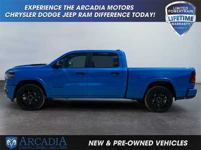 2025 RAM 1500 Crew Cab, $. Photo 2
