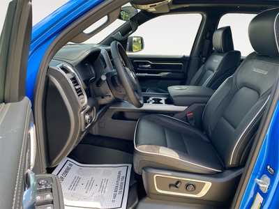 2025 RAM 1500 Crew Cab, $. Photo 9