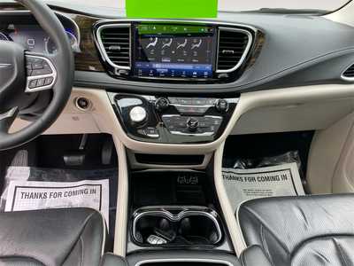2023 Chrysler Pacifica, $26900. Photo 11