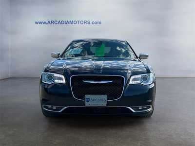 2018 Chrysler 300, $14900. Photo 8