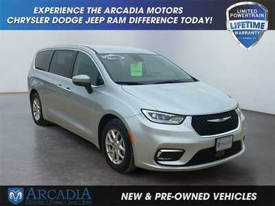 2023 Chrysler Pacifica, $24900. Photo 7