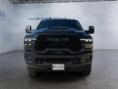 2025 RAM 2500 Crew Cab, $. Photo 8