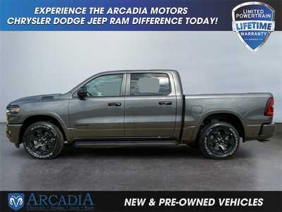 2026 RAM 1500 Crew Cab, $. Photo 2