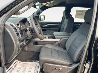2026 RAM 1500 Crew Cab, $. Photo 9
