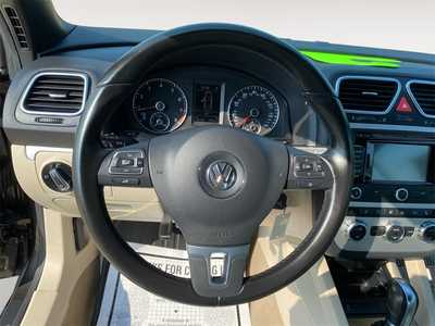 2014 Volkswagen Eos, $12500. Photo 12