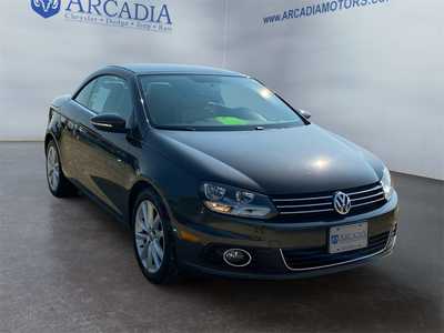 2014 Volkswagen Eos, $12500. Photo 7