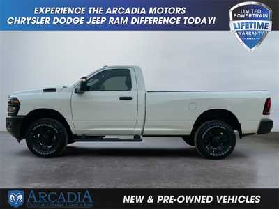 2026 RAM 3500 Reg Cab, $. Photo 2