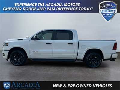 2026 RAM 1500 Crew Cab, $. Photo 2