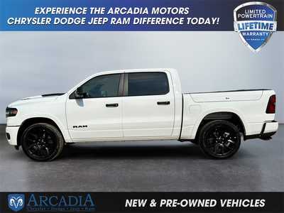 2026 RAM 1500 Crew Cab, $. Photo 2