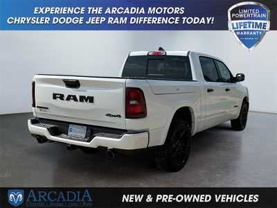 2026 RAM 1500 Crew Cab, $. Photo 5