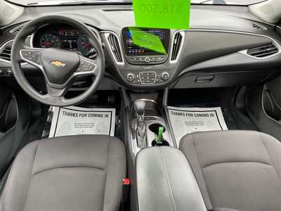 2022 Chevrolet Malibu, $18500. Photo 10