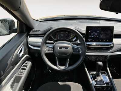 2023 Jeep Compass, $22900. Photo 12