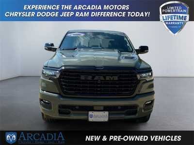 2026 RAM 1500 Crew Cab, $. Photo 8