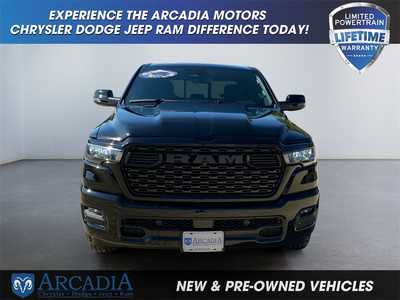 2025 RAM 1500 Crew Cab, $. Photo 8