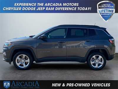 2024 Jeep Compass, $23500. Photo 2