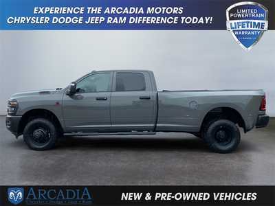 2026 RAM 3500 Crew Cab, $. Photo 2