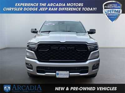 2026 RAM 1500 Crew Cab, $. Photo 8