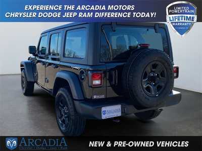 2025 Jeep Wrangler, $39000. Photo 3