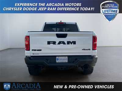 2026 RAM 1500 Crew Cab, $. Photo 4