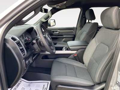 2026 RAM 1500 Crew Cab, $. Photo 9