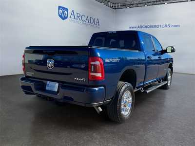 2020 RAM 2500 Crew Cab, $32200. Photo 5